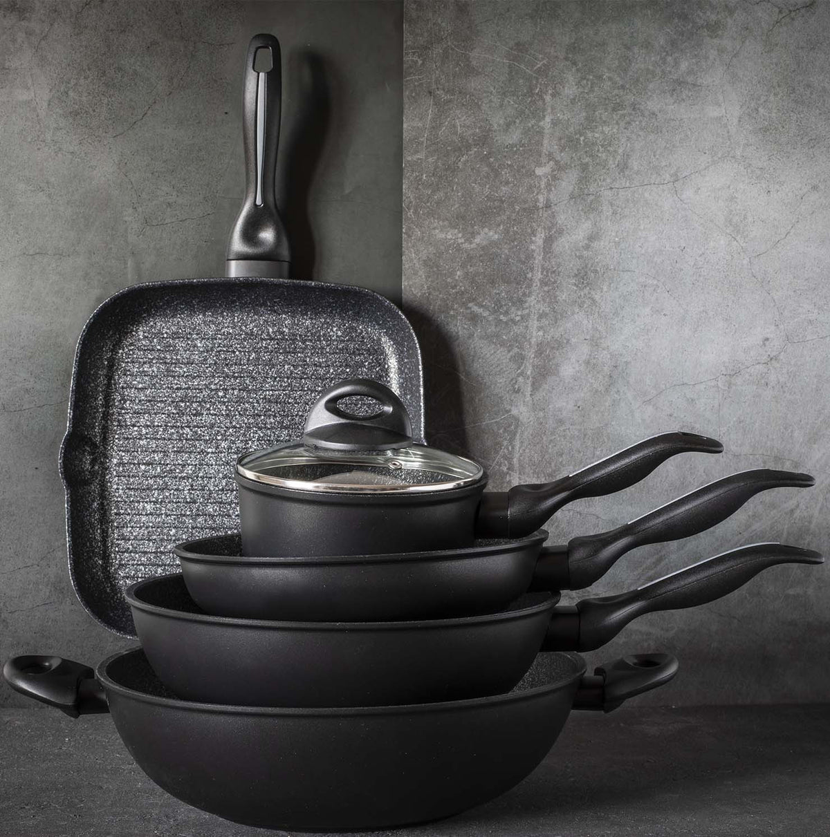 Set antiaderente 2 pezzi - Padelle 24 cm + 28 cm