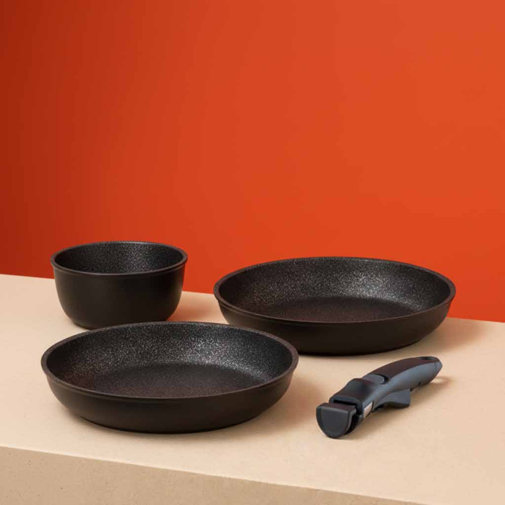 Granitica Extra Facile non-stick cookware with removable handle